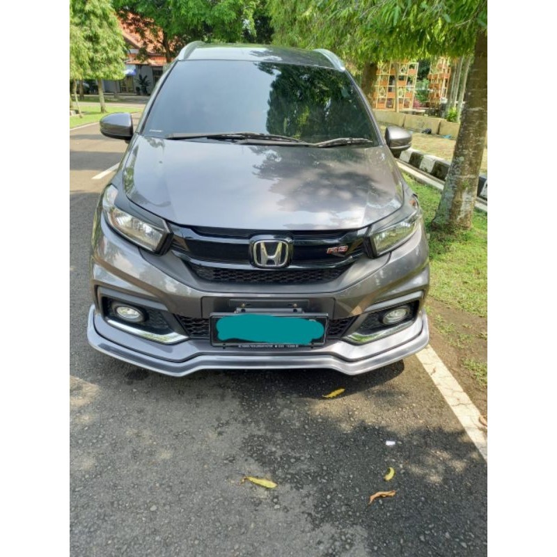 Lips dan difuser Mobilio RS