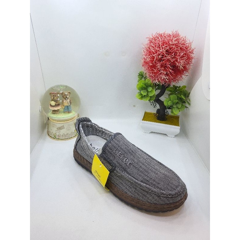 sepatu slip on cowok import belbe ( 39 - 43 )