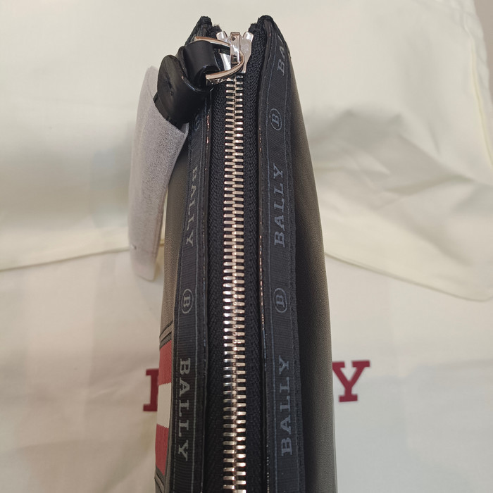 Tas Pria Bally Haig Clutch Bag Pouch Leather Black Stripe Red