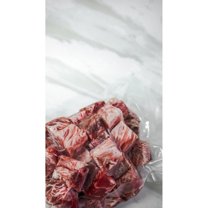 

Ayala - Saikoro Wagyu Beef Meltic Daging Steak Bbq Korea Sapi 500Gr (Premium)