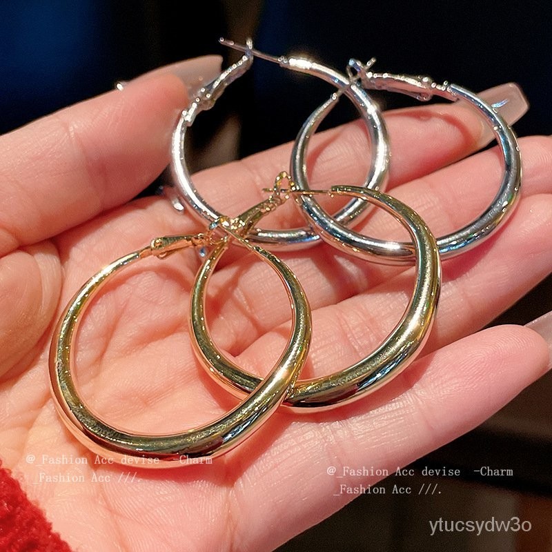 Anting-Anting Bulat Jarum Perak Lapis Emas Asli Tas Normcore Niche Cincin Telinga Besar Mode Semua C