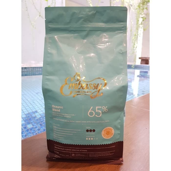 

Cabina Embassy Couverture Dark Oceanic 65% 2,5 Kg - Tulip Couverture 65%