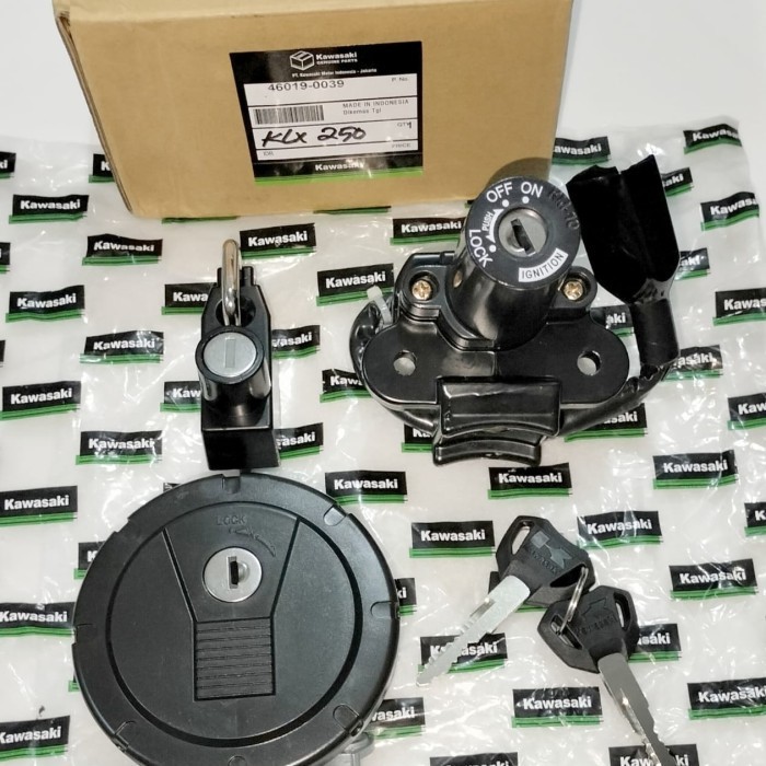 KUNCI KONTAK TUTUP TANK TANGKI JOK SET KOMPLIT KLX250 KLX 250 KAWASAKI
