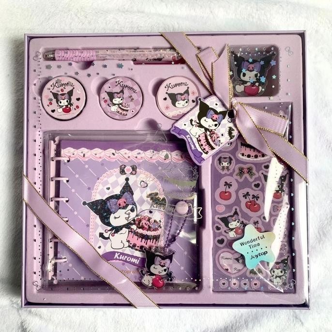 

Gift Set Alat Tulis Binder Buku Washi Tape Stationery Sanrio Kuromi MJS03