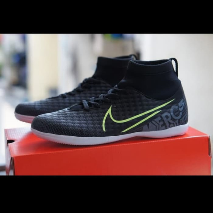 Sneakers Futsal Boots Nike Mercurial Sport//Sepatu Oalahraga Futsal