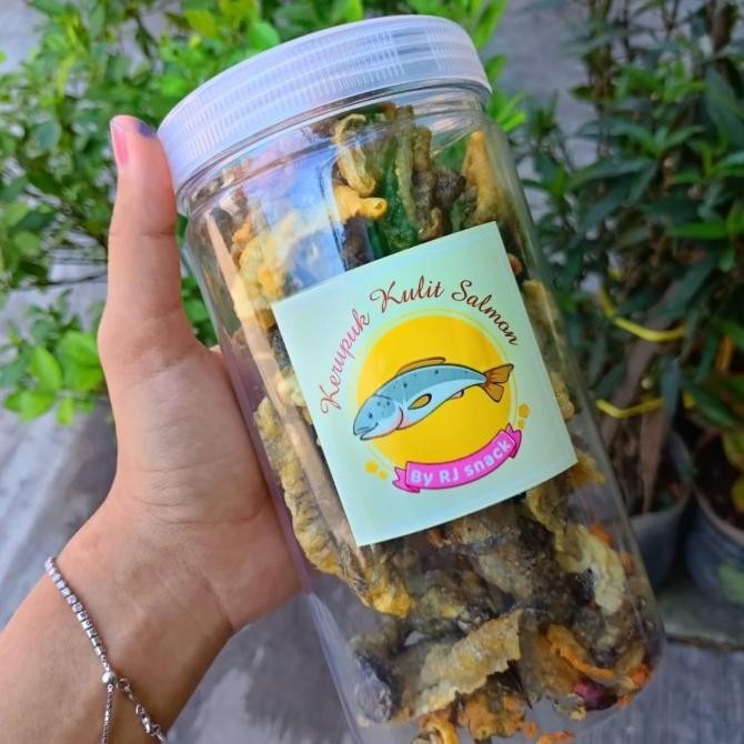 

TERBARU KERIPIK KULIT IKAN SALMON SALTED EGG CEMILAN ENAK KEKINIAN 175GR !!!!!