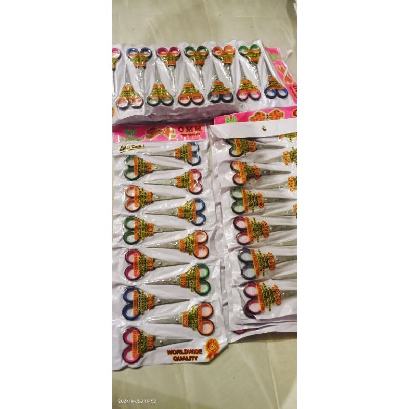 

Gunting Gunindo OMM isi 12 biji