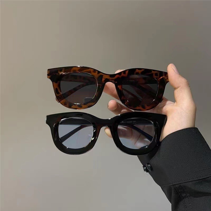 Promo Mega Sale 5.5 // CODKacamata Hitam Bulat Pria Wanita Owl Korea Gaya Transparen Kacamata Trend