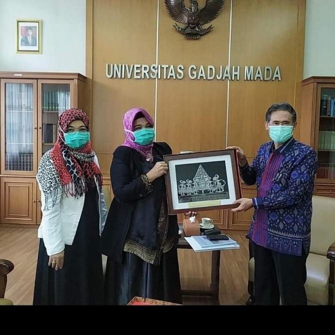 Hiasan Dinding Hiasan Dinding Ruang Tamu Wayang Pendawalima Stand