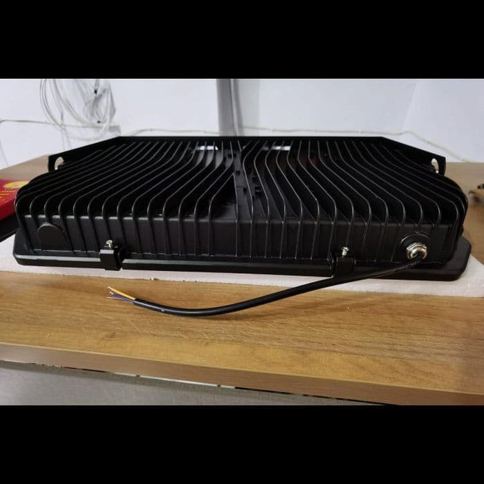Lampu Sorot Led 500Watt / Lampu Tembak Led 500W / Floodlight 500Watt Ori