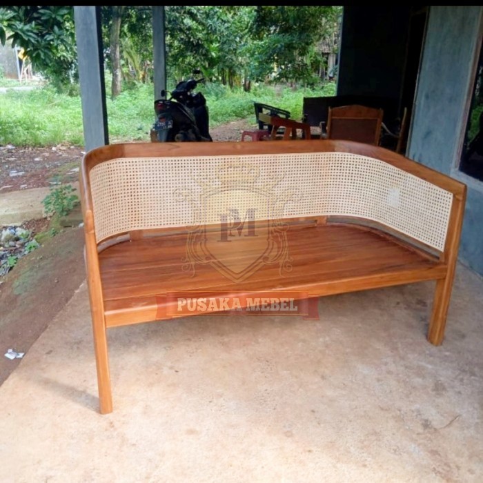 bangku teras rotan clasik kayu jati, kursi teras rotan kayu jati