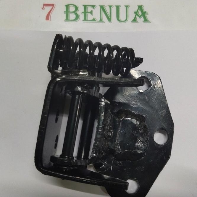 Engsel Pintu Mobil Depan Bawah Kanan Kijang Super Rover Grand Jantan