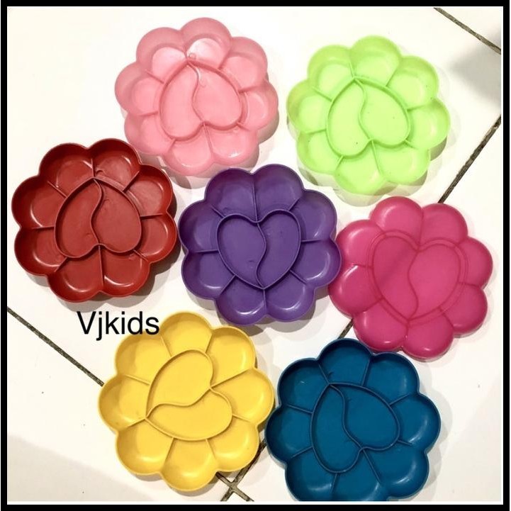 

DISKON 1 SET ALAT MELUKIS ANAK, 12 WARNA CAT, 2 KUAS, 1 PALET !!!!!