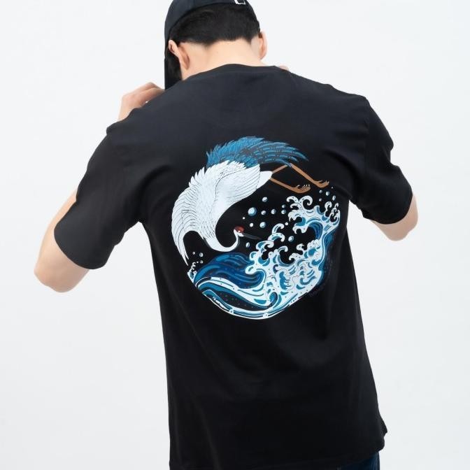 Houseofcuff T-shirt Kaos Hitam Motif Bangau Laut Tersedia Size S-4XL