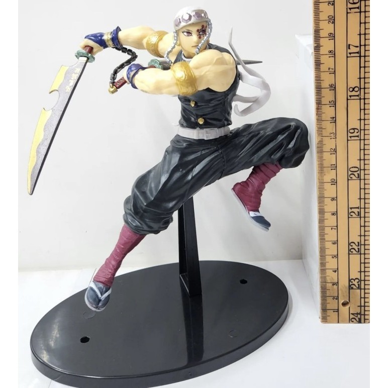 Action figure demon slayer tengen uzui pake pedang