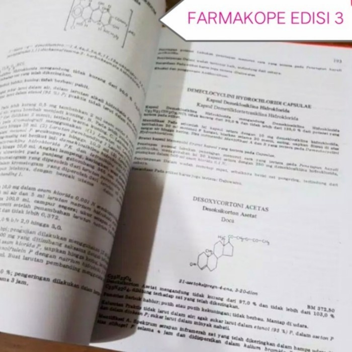 

Buku Paket Dasar Farmasi Mims Ilmu Meracik Obat Dan Farmakope Edisi 3