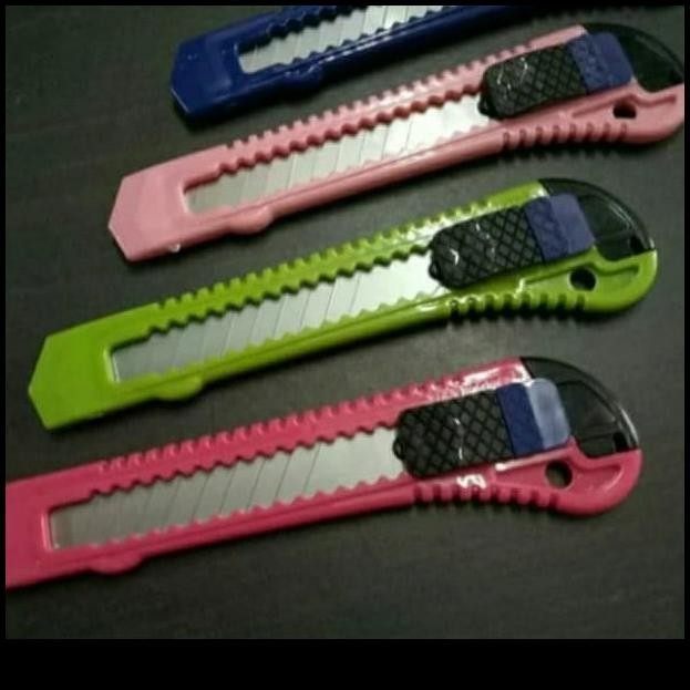 

DISKON CUTTER PEMOTONG WARNA WARNI !!!!!!!