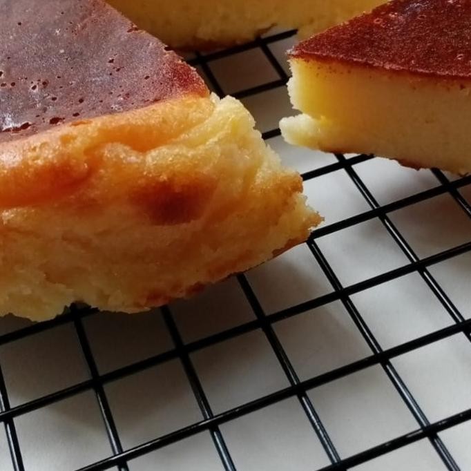 

READY STOCK BASQUE BURNT CHEESECAKE GLUTEN FREE !!!!!