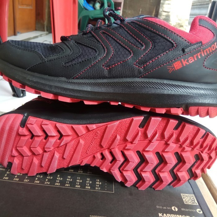 Sepatu Gunung Trail Running Karrimor Caracal TR WP Black Red