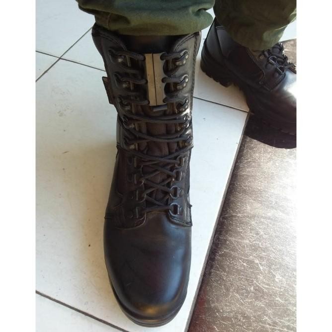 Fast Respond Magnet Zubits Ori Amrik Pengait Tali Sepatu Pdl Sneaker Vladistok