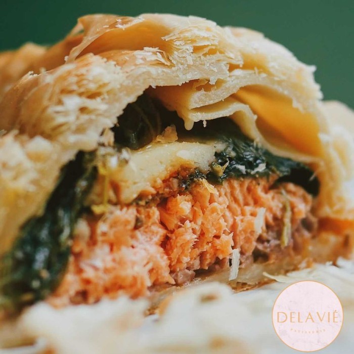 

Salmon Wellington (250Gr) (Delavie Patisserie)