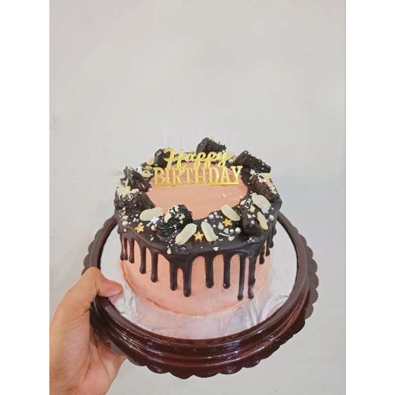 

KUE ULANG TAHUN FREE PISAU DAN LILIN(RANDOM)ukuran ku 14 cm