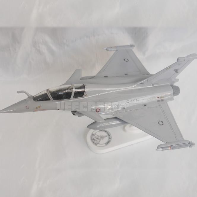 Diecast Model Scale Miniatur Pesawat Rafale Scale 48 Resin Fiberglass