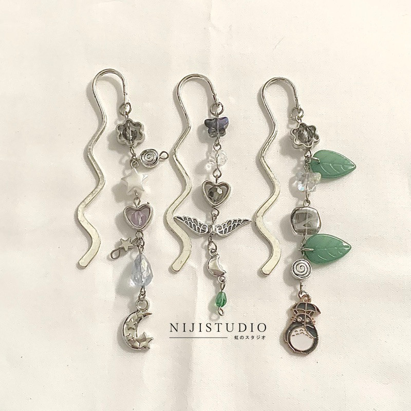 

Studio Ghibli Inspired Haku Howl Totoro Coquette Beads Bookmark Anda Buku
