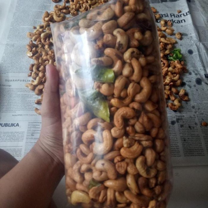 

kacang Mede utuh 1 kg matang