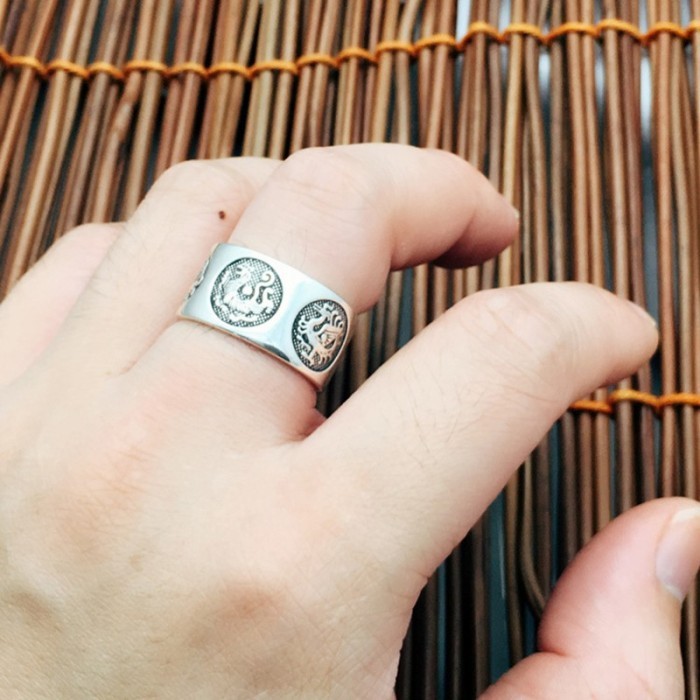 

Cincin Silver 925 Untuk Proteksi Diri Tolak Bala