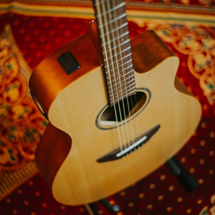 Ami Gitar Akustik Yamaha Apx600M / Apx600 M / Apx 600M / Apx 600 M Natural