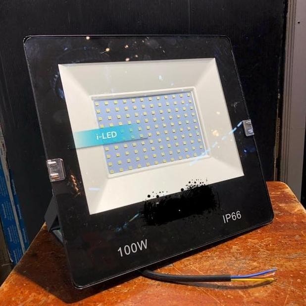 Kap Sorot LED Starlux 100w 100watt IP65 Lampu Tembak Lapangan Panggung