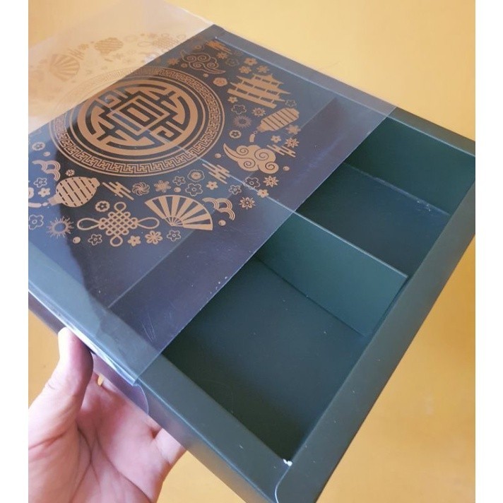 

5 pcs dus box cupcake mika motif imlek hijau sekat 4 size 11 cm cake box kotak hampers packaging
