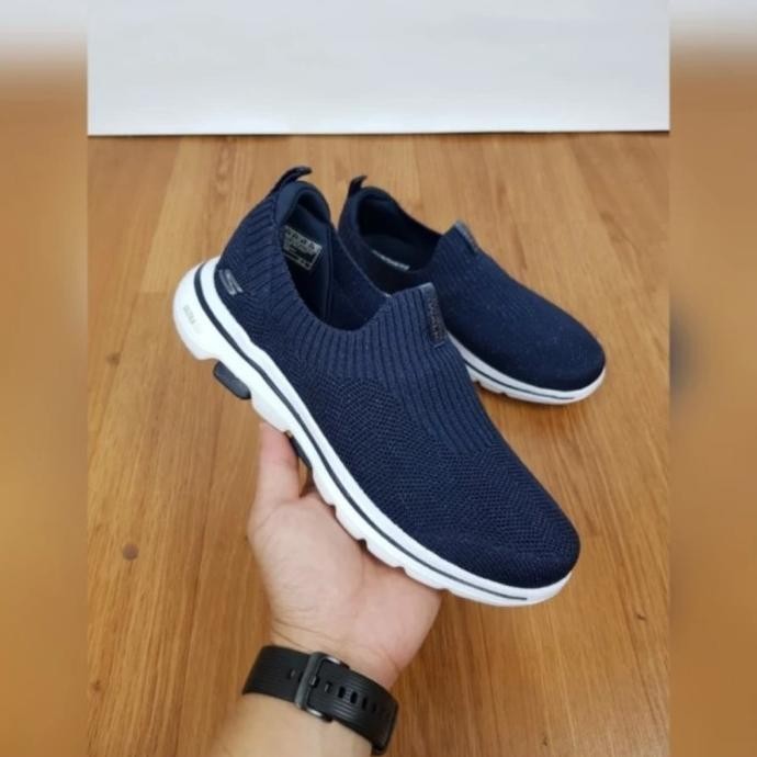 Sepatu Slip On Wanita Skechers Gowalk 5 Sparkly Original