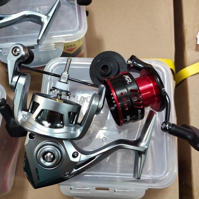 reel maguro blazer 2000 2500 3000 power handel