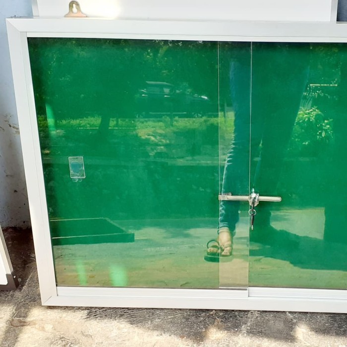 

Mading Kaca Geser Ukuran 65 90 Cm