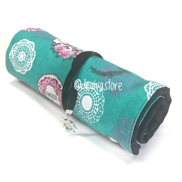 

Tempat pensil gulung / roll pencil case / tempat pensil handmade unik