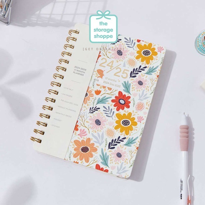 

17 Month Planner / Personal Journal / Agenda / Diary