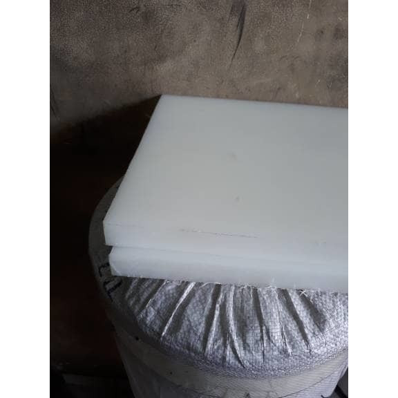 

Nylon Lembaran 25mm 10x100cm / PE / Polyethylene Sheet
