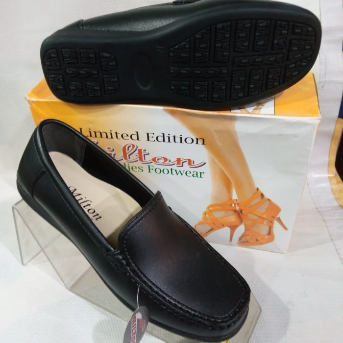 Sepatu Pantofel Merk Milton Hitam