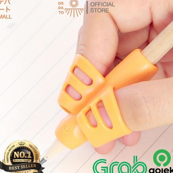 

Io-98 Promo Isi 3 Pcs Alat Bantu Belajar Menulis - Writing Grip - Alat Tulis - Alat Bantu Tulis Anak - Gratis Ongkir