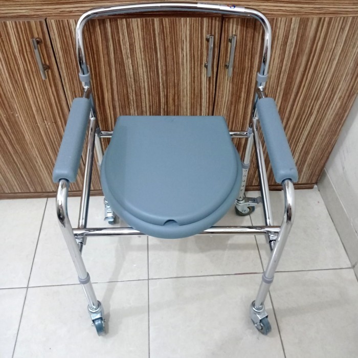 Kursi Bab Lansia Lipat Roda Kursi Puk Commode Chair Pispot Roda