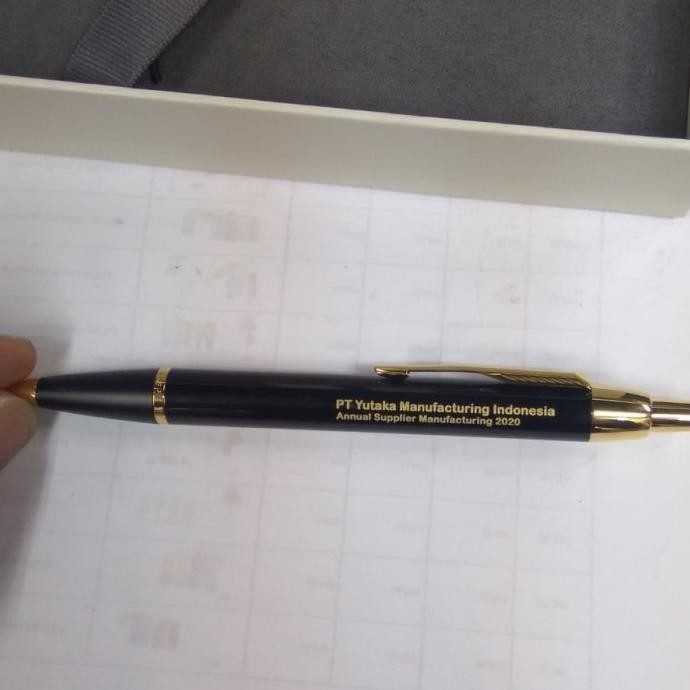

Pulpen Mewah Parker Original Black Gold / Silver Gratis Grafir Nama