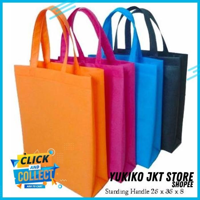 

TAS SOUVENIR POLOS KANTONG SPUNBOND GOODIE BAG BINGKISAN ULANG TAHUN HAJATAN HANDLE 25 X 35 X 8 PRAKTIS