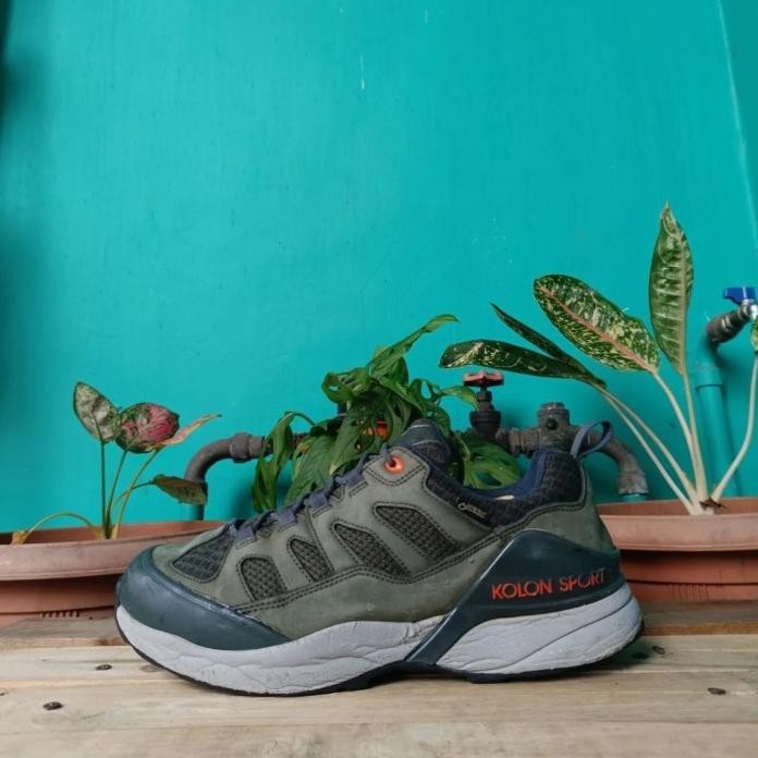 SEPATU GUNUNG TREKING OUTDOOR KOLON SPORT SIZE 43 ORIGINAL