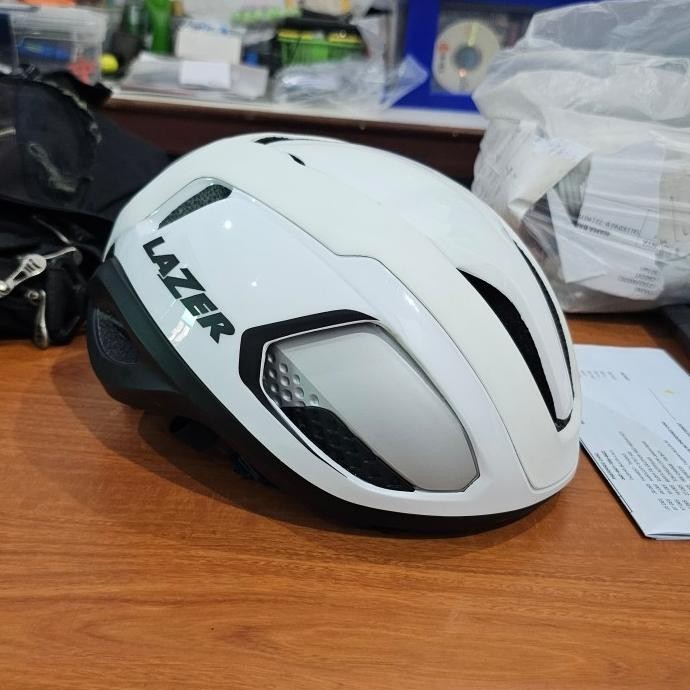 HELM LAZER VENTO KINETICORE
