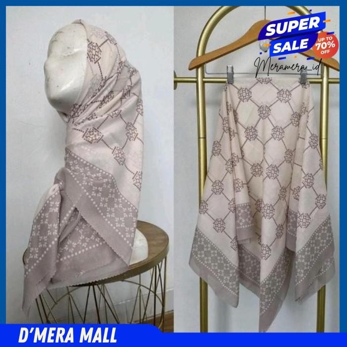 HIJAB SEGI EMPAT VOAL EKSKLUSIF MOTIF LUNN PUTIH TULANG PREMIUM
