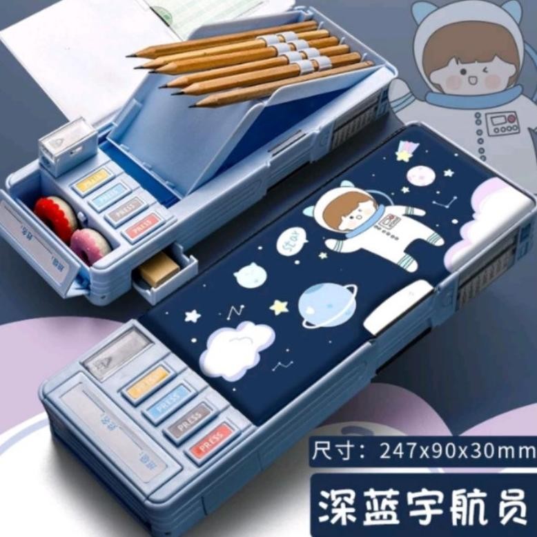 

Ty-35 Tempat Pensil Magnet Tombol Astronot + Rautan Karakter Anak / Kotak Pensil Tombol Astronot Multifungsi / Pencil Case Tombol Astronot Model 2 Sisi Super Sale