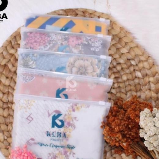 Gold Hijab Voal Motif Segiempat Lasercut Ter