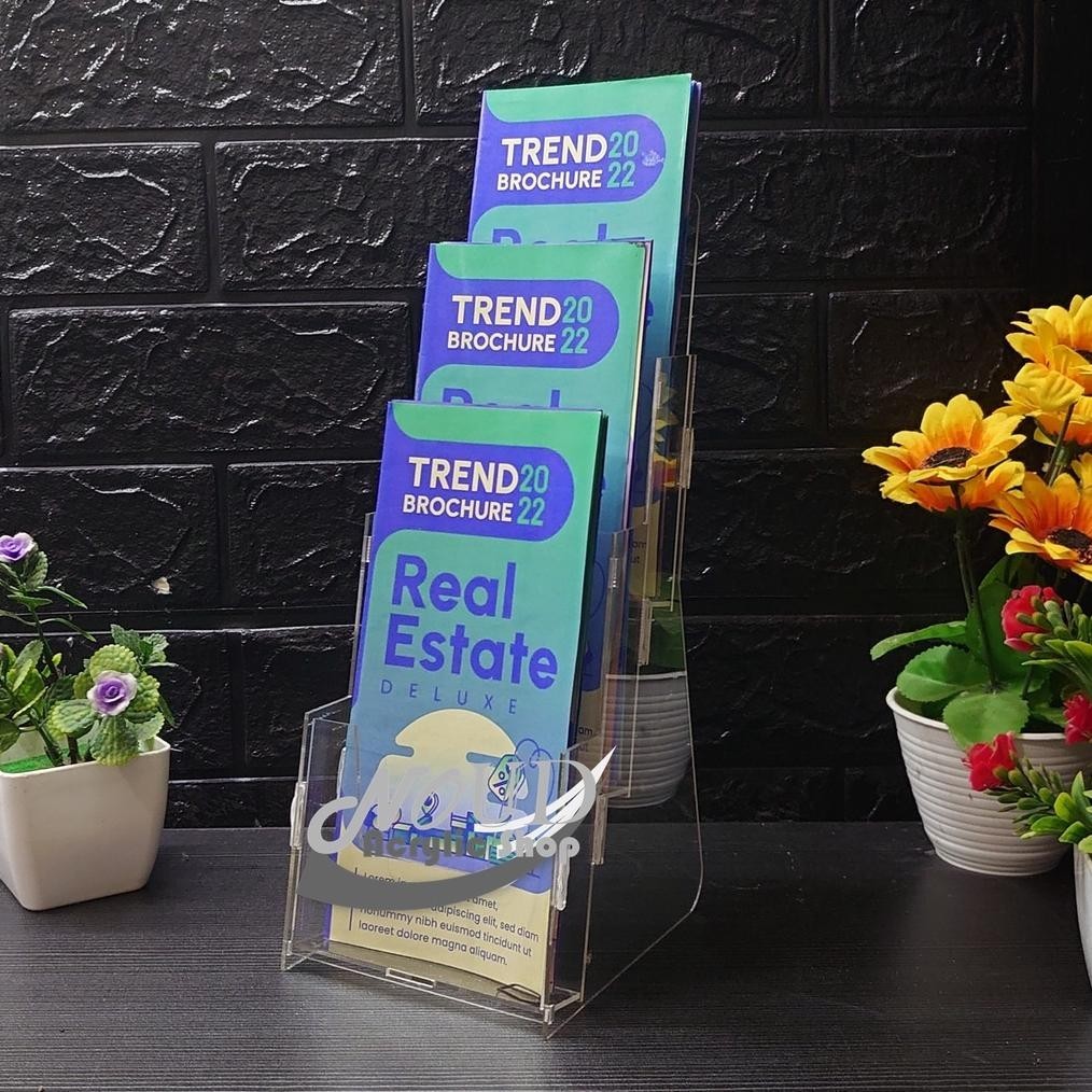 

TERMURAH Tempat Brosur Akrilik Uk. 1/3 A4 Lipat Tiga / Display Brosur Acrylic / Rak Brosur 3 Susun Knock Down ugi-113